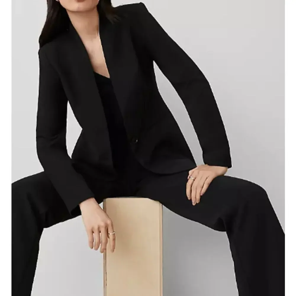 NWOT Ann Taylor The Long Collarless Blazer in Fluid Crepe Black 0